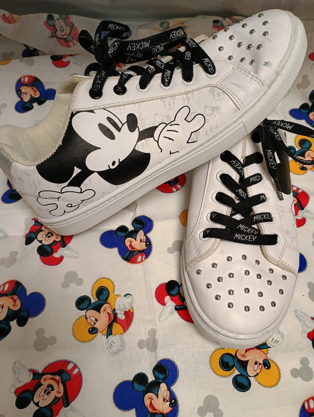 Classic Mickey Ladies White Sneakers with Silver Studs & Mickey Laces